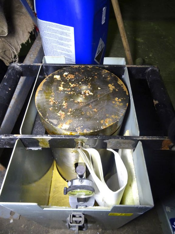 Farnell LC53 compression micrometer, 10,000kN in m...