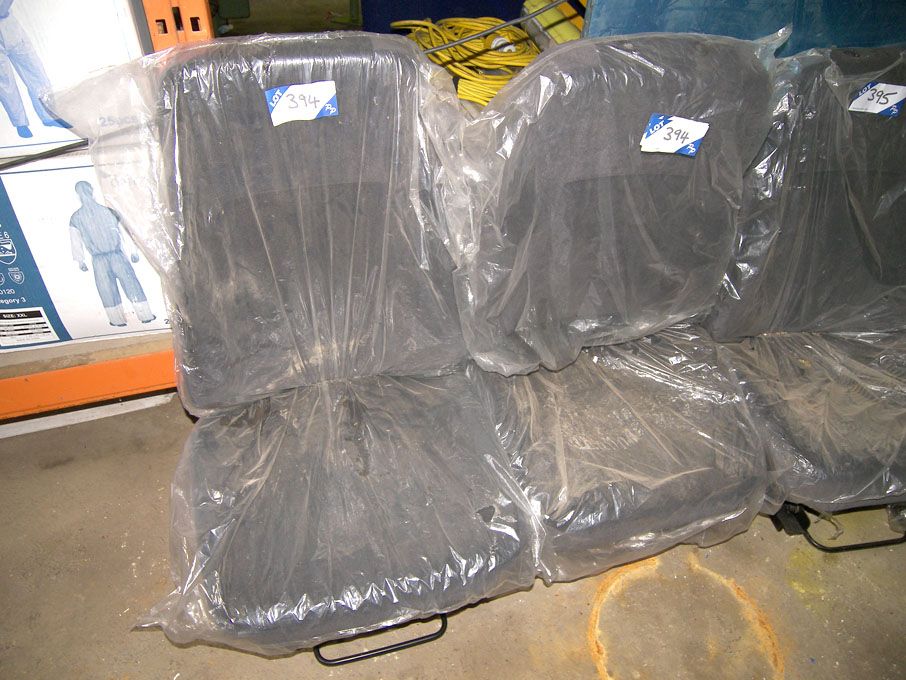 2x KAB 4x4 seats (unused)