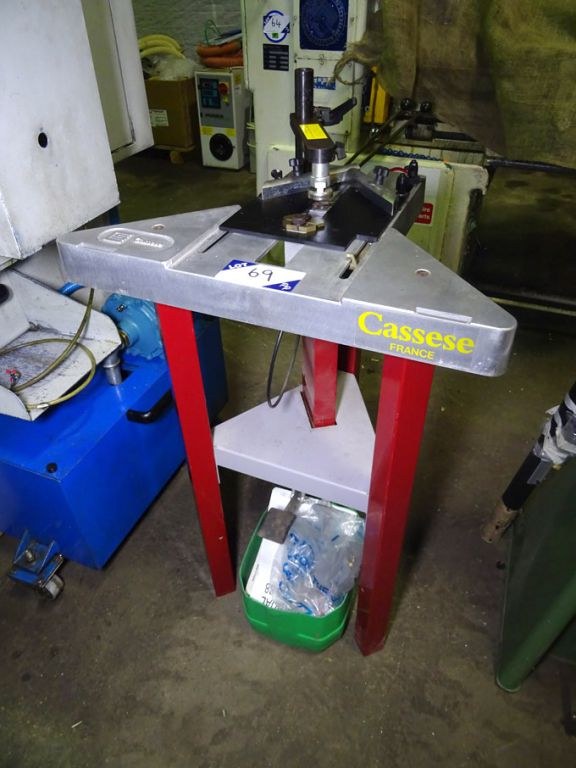 Cassese CS88 Pneumatic frame underpinner, max widt...