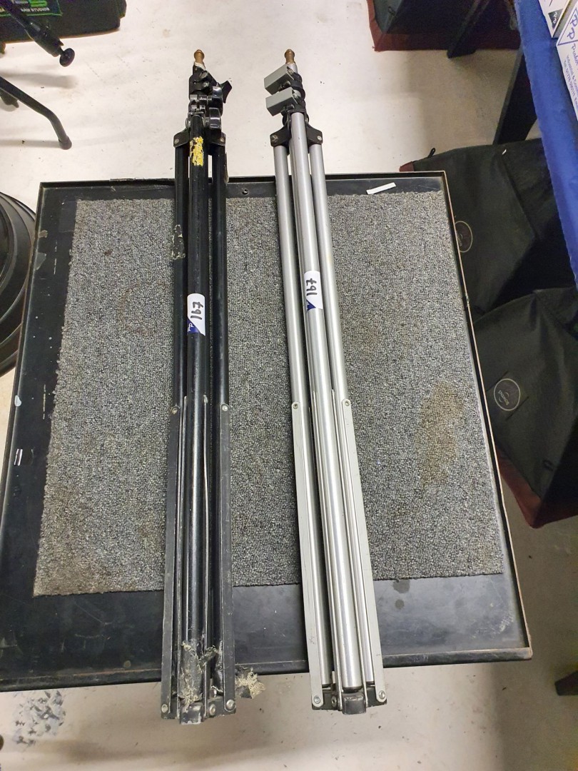 2x black & silver master stands