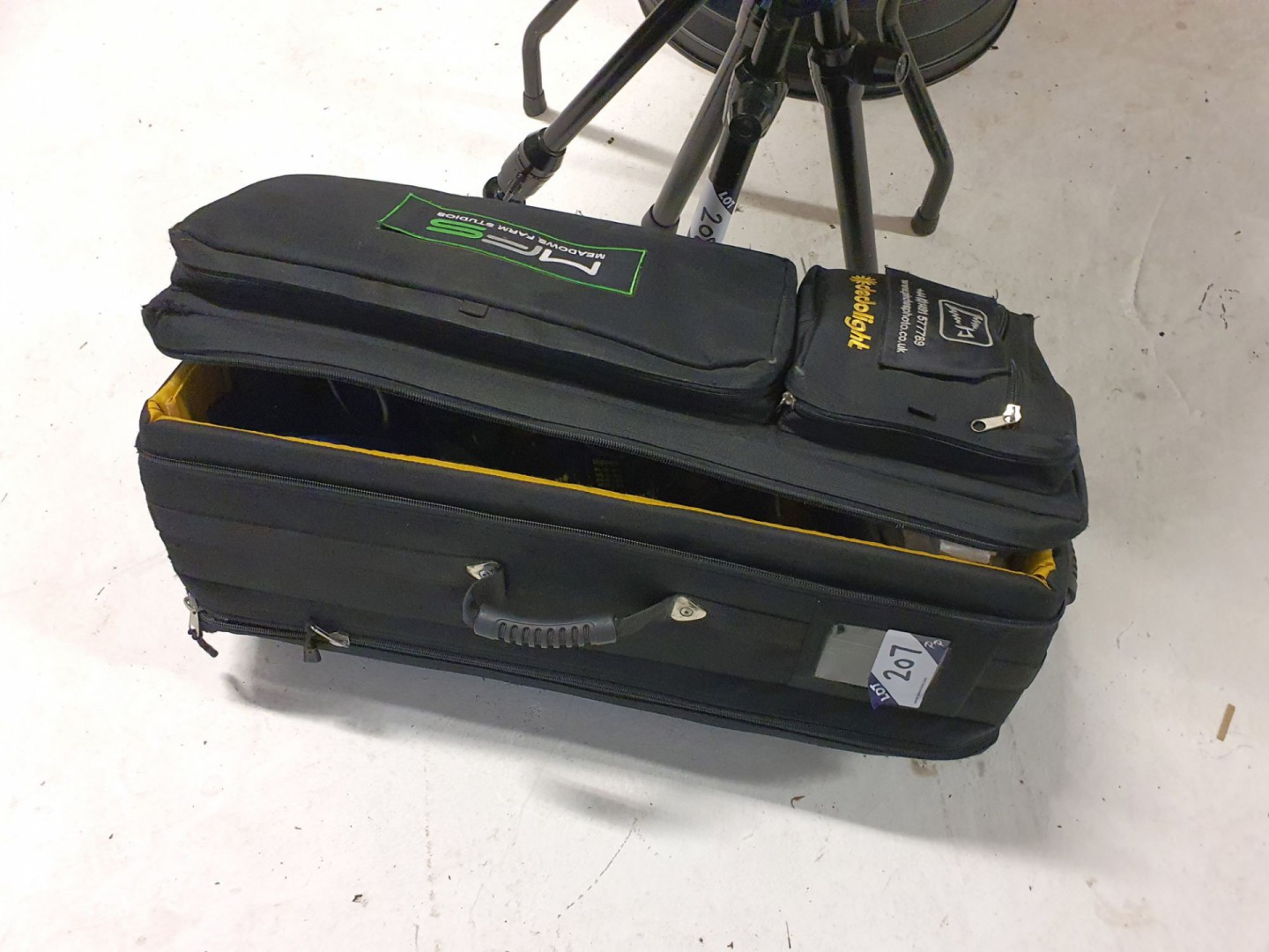 Dedo DLH4 kit inc: 3x compact stands, focussing sp...