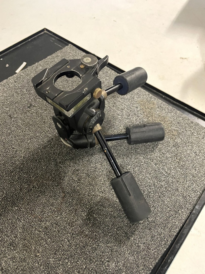 Manfrotto 229 tripod head