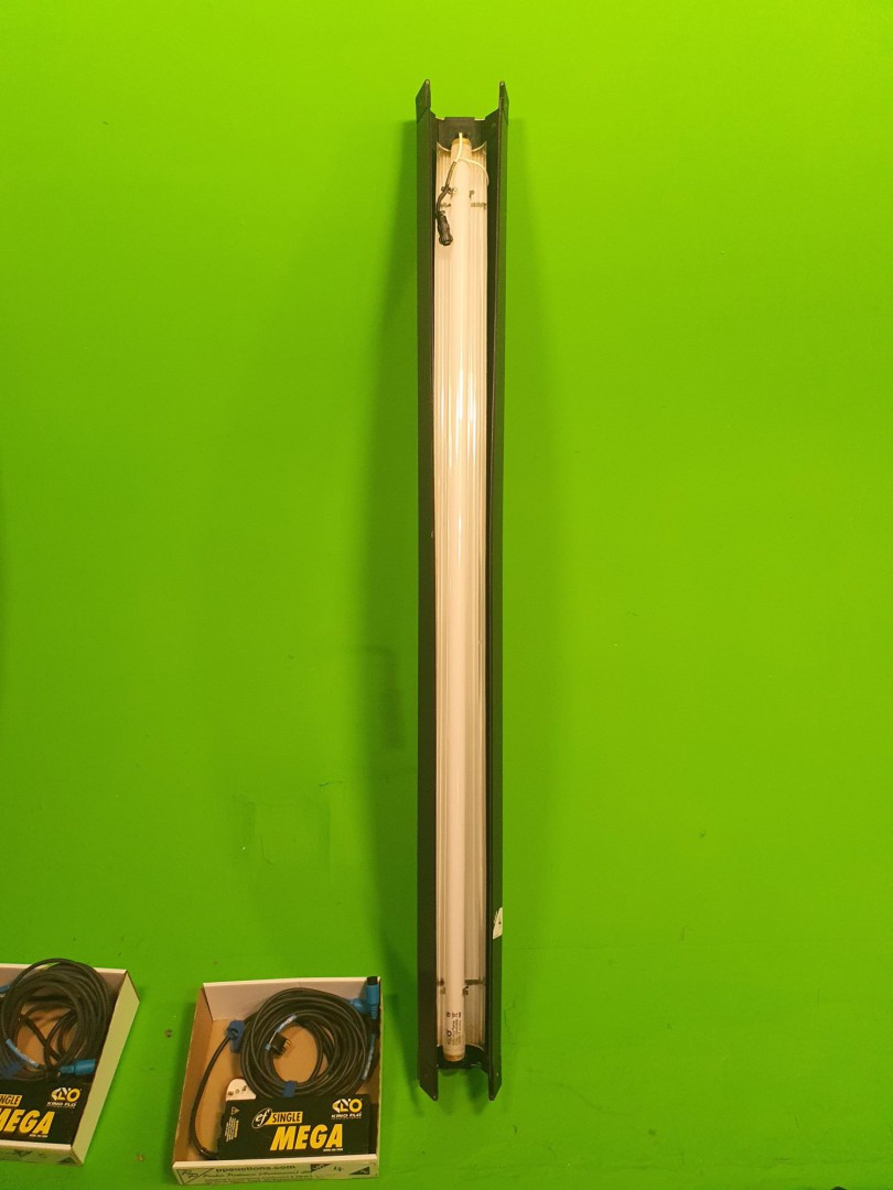 Kino Flow 1800mm strip light inc: Kino Flow 100M b...