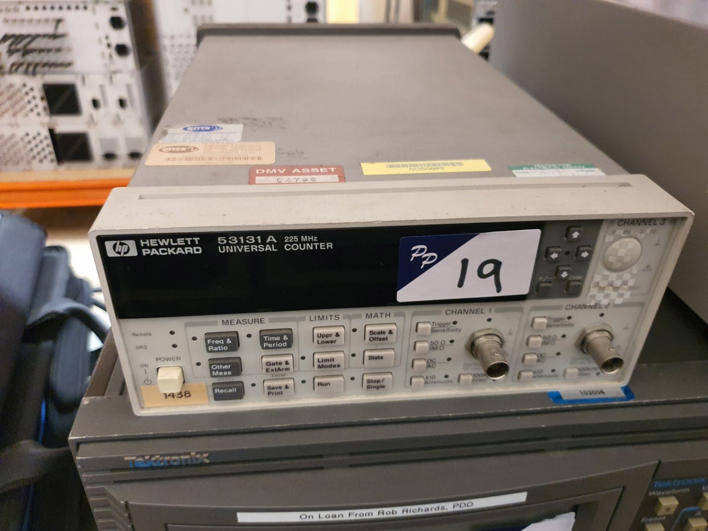HP 53131A universal counter, 255MHz