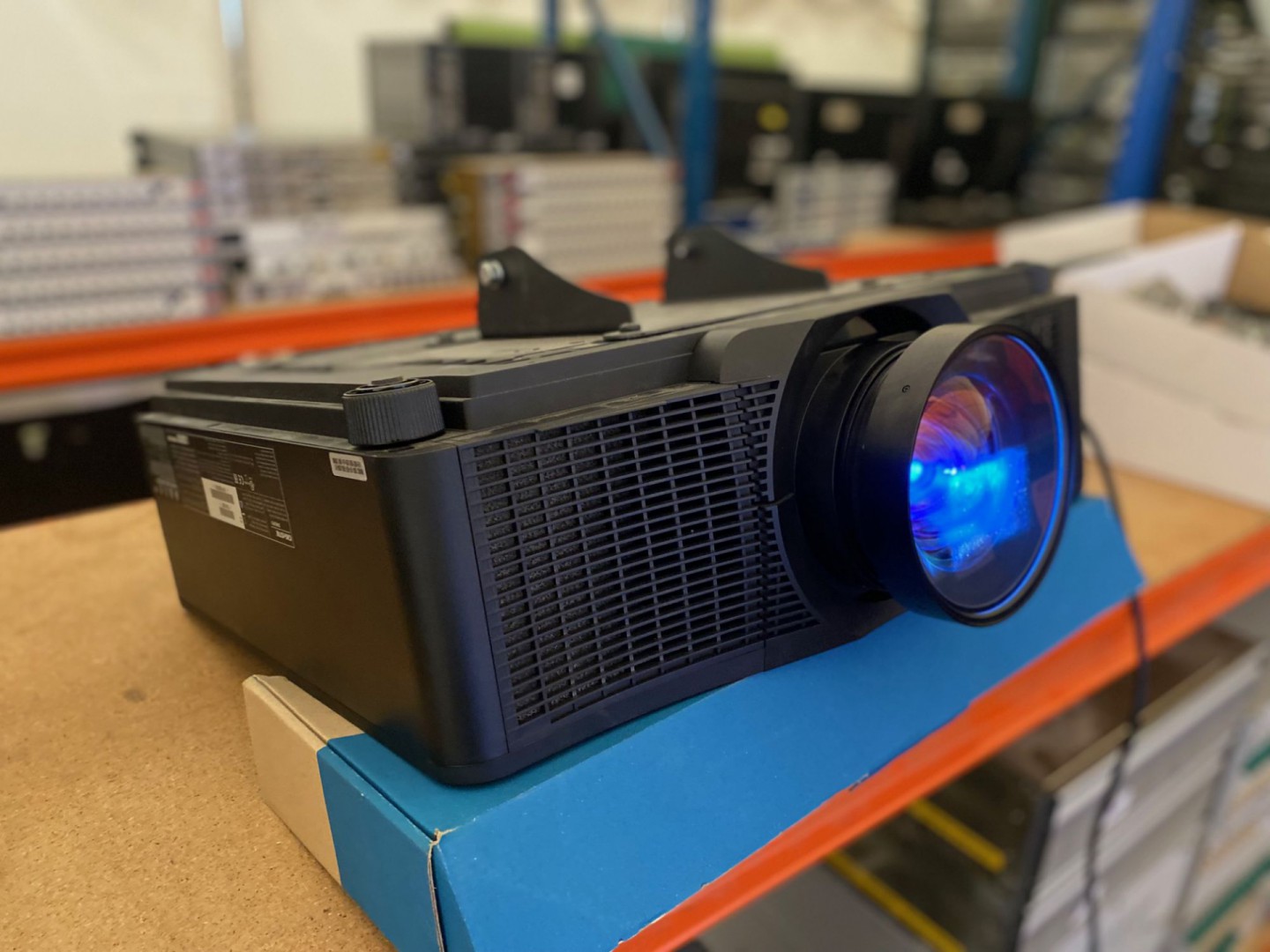 Christie DWU951 HD overhead large venue projector,...