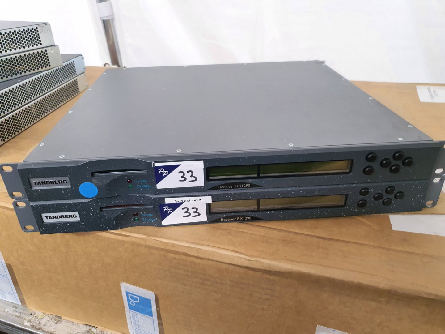 2x Tandberg RX1290 receivers