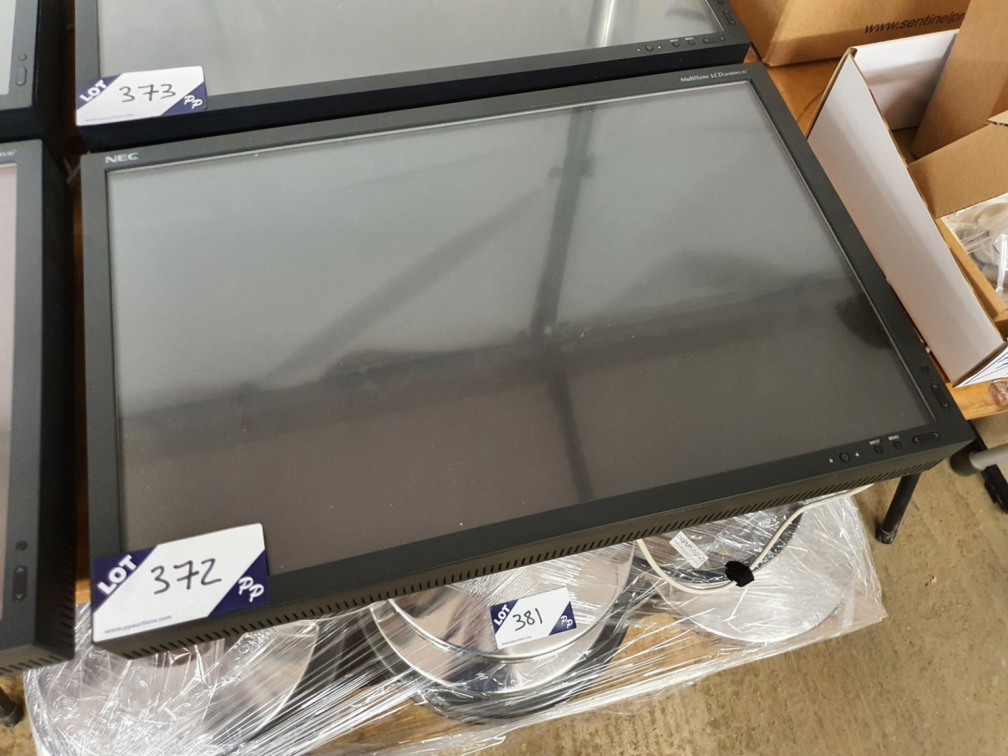 NEC 2690WUXi Multi Sync 26" Widescreen LCD monitor