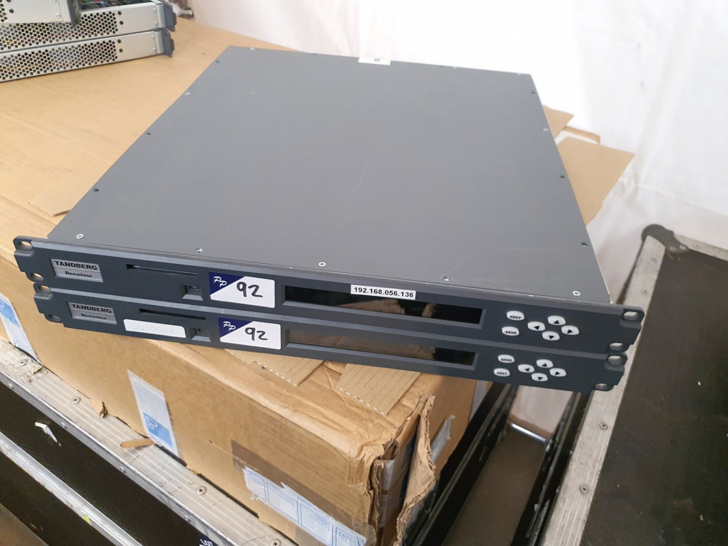 2x Tandberg RX8200 receivers