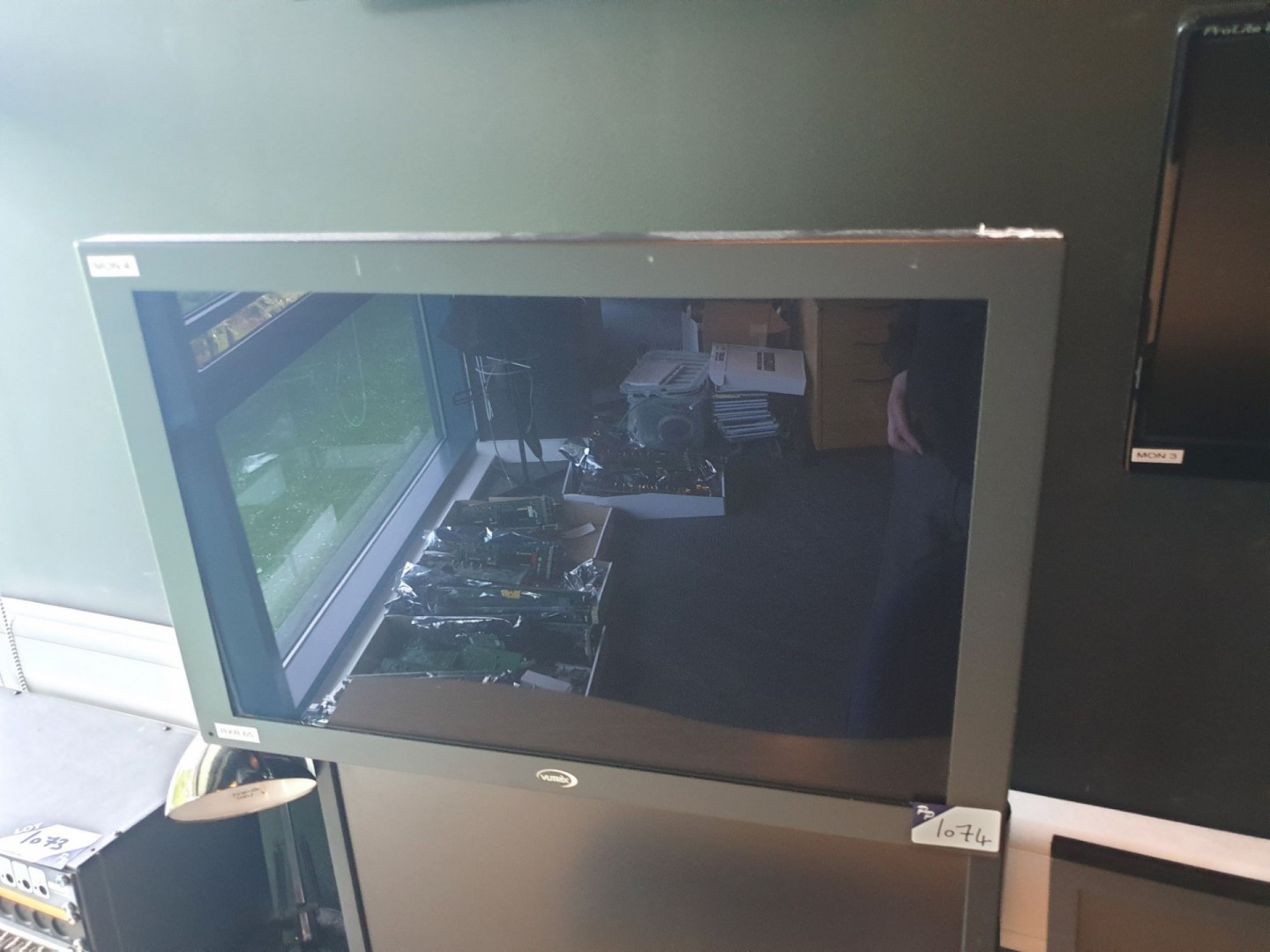 Vutrix 23HD quad monitor