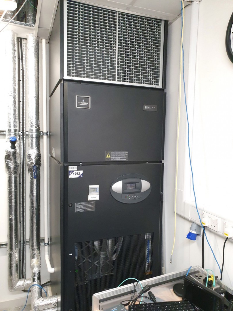 Emerson Liebert PCW PH040UCL330 precision cooling...