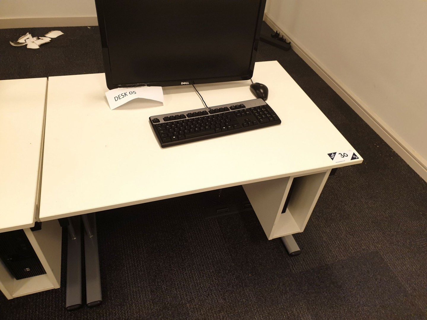 2x white 1000x700mm training desks with 2x Compaq...