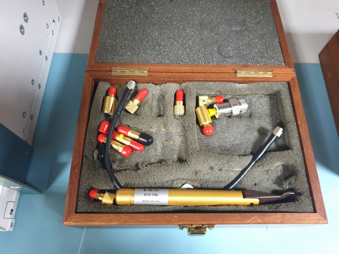 HP 85052D 3.5mm economy calibration kit in wooden...