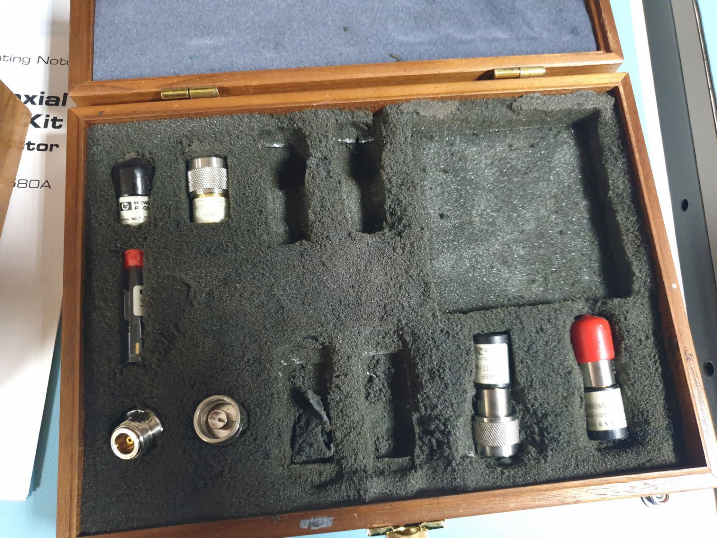 HP 85032B calibration kit, type N in wooden case