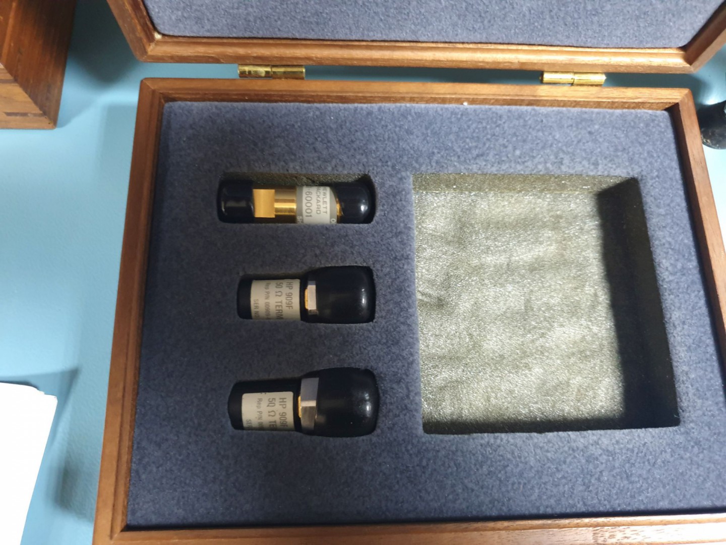 HP 85031B calibration kit, 7mm in wooden case