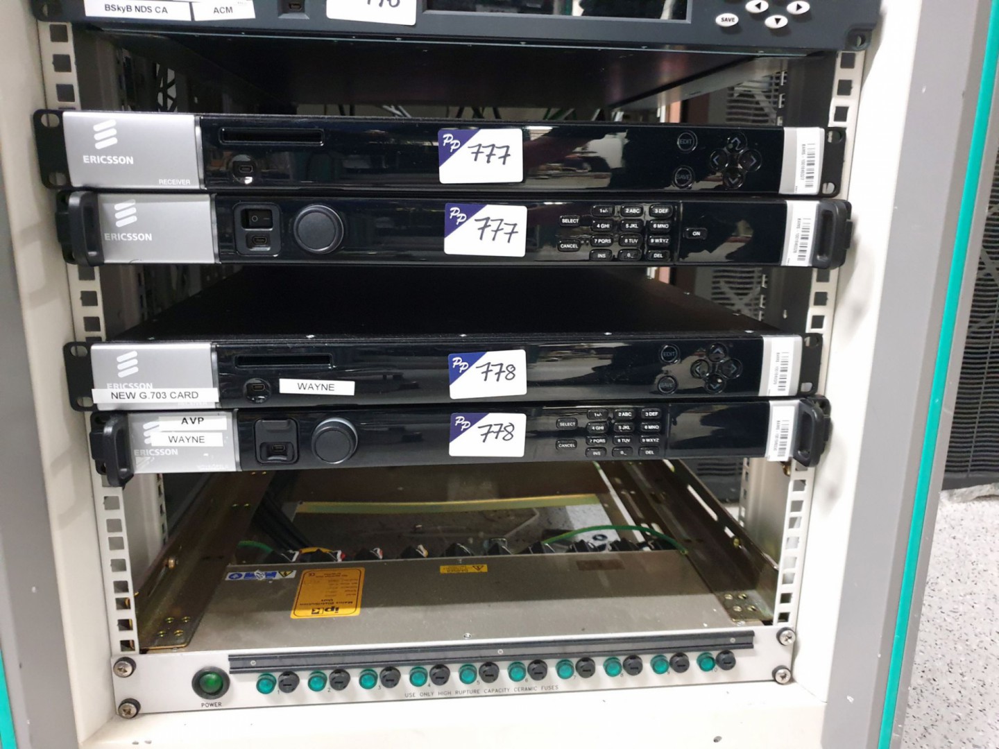 Ericsson RX8200 receiver, Ericsson AVP 2000 Voyage...