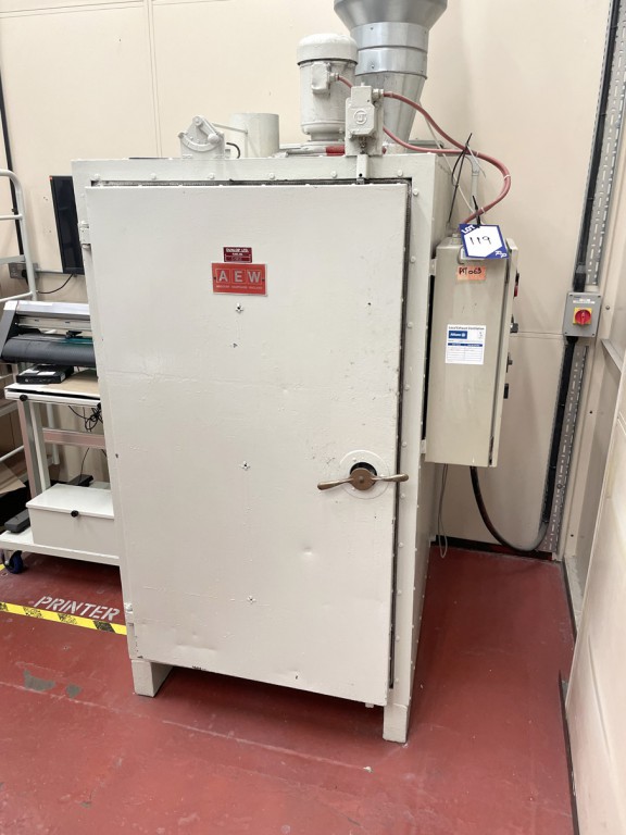 AEW electric fan assisted oven, 770x800mm shelf, 9...