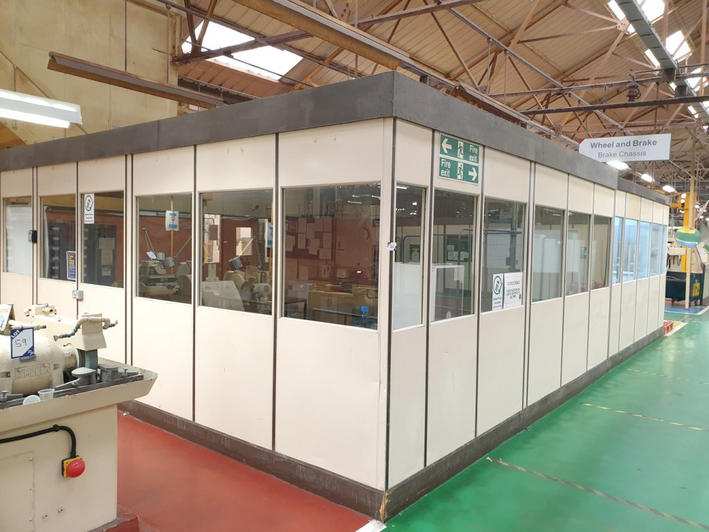 Twin freestanding partition offices including ligh...