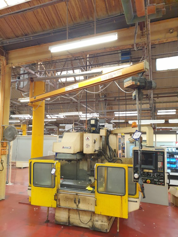 Central Lifting Services floor mounted swing jib,...