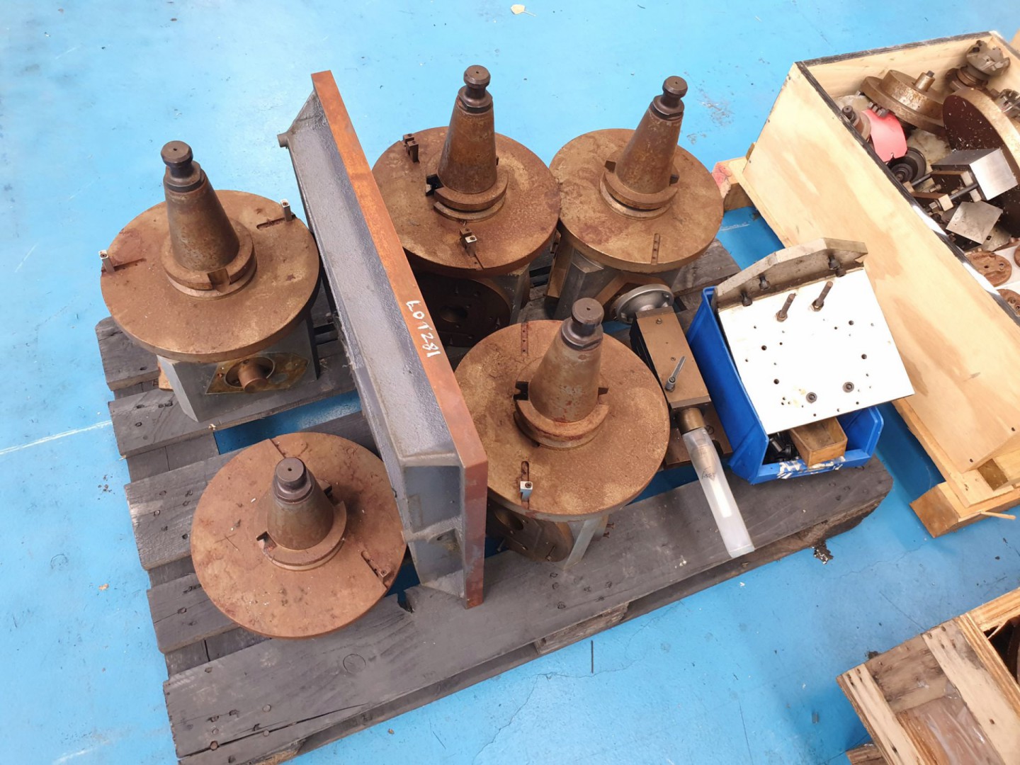 Qty various Kitamura Mycentre tooling as lotted on...