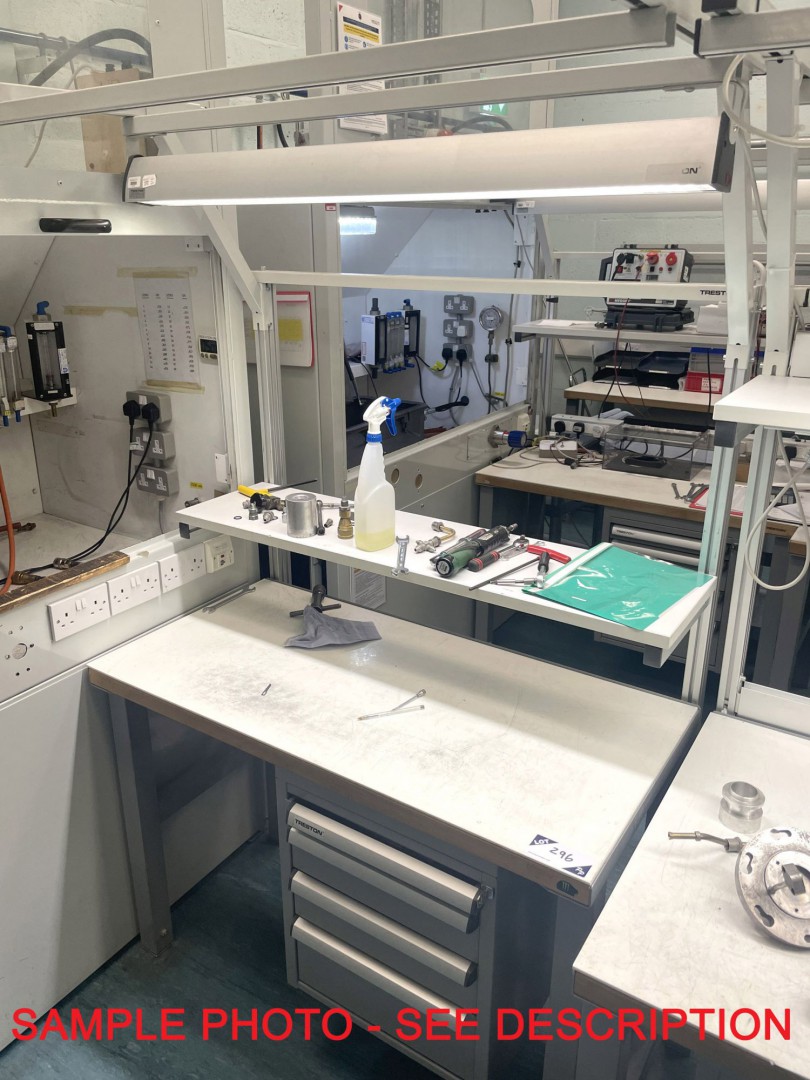 Treston laboratory workbench, 1200x600mm with ligh...