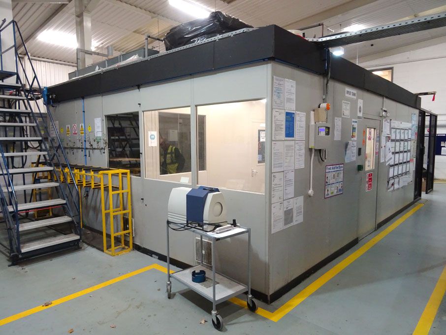 Internal steel clad partitioned & glazed clean roo...