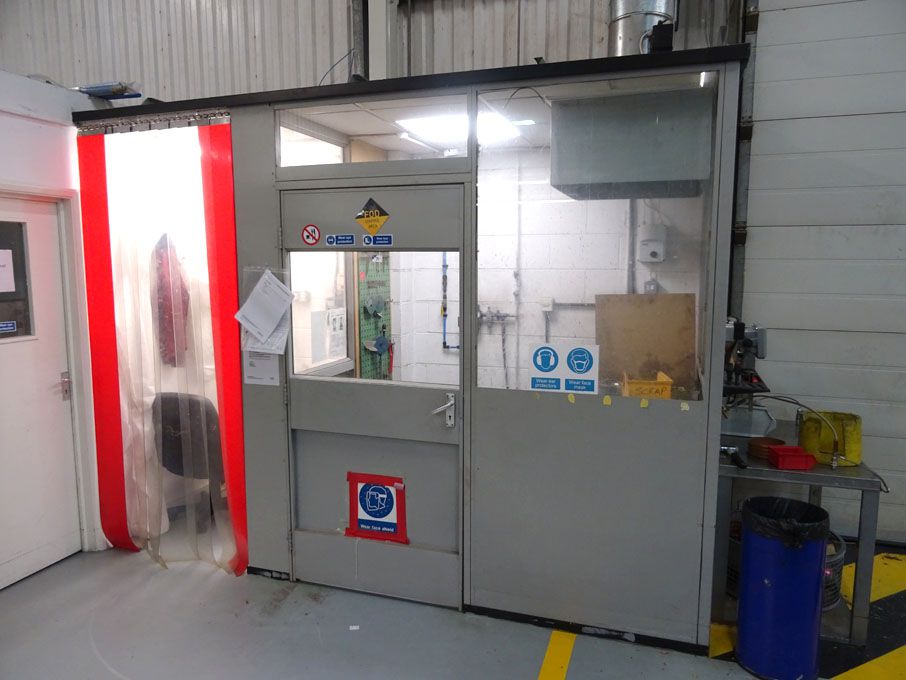 Two sided steel clad glazed fettling unit, 3250x16...