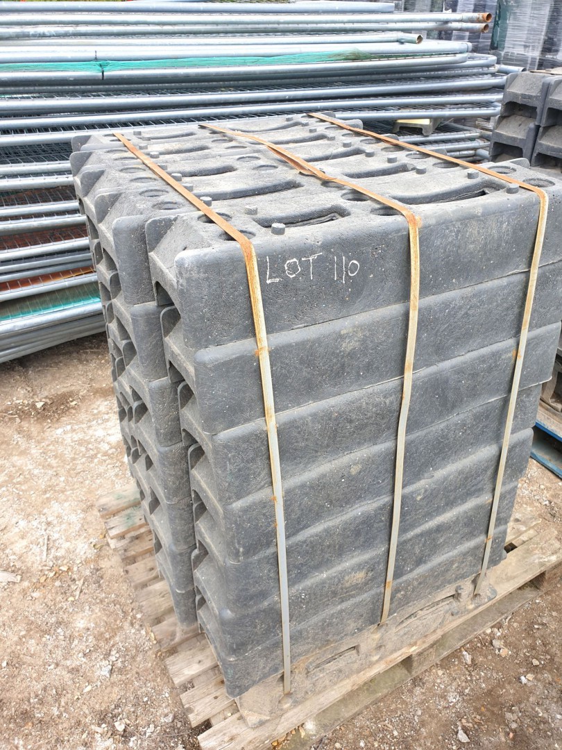 40x black rubber Heras fencing feet on 1 pallet