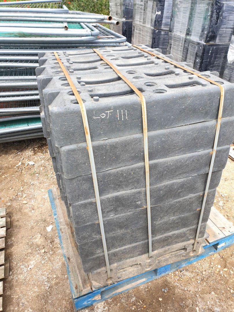 40x black rubber Heras fencing feet on 1 pallet