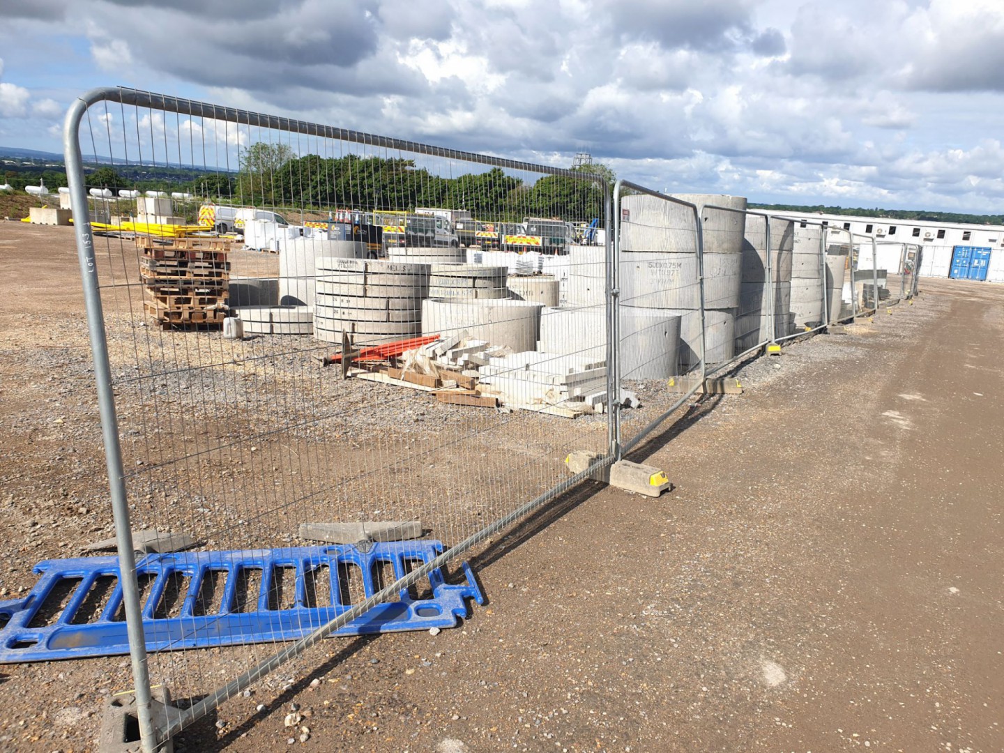 30x 3400x2000mm Herras fencing panels with feet