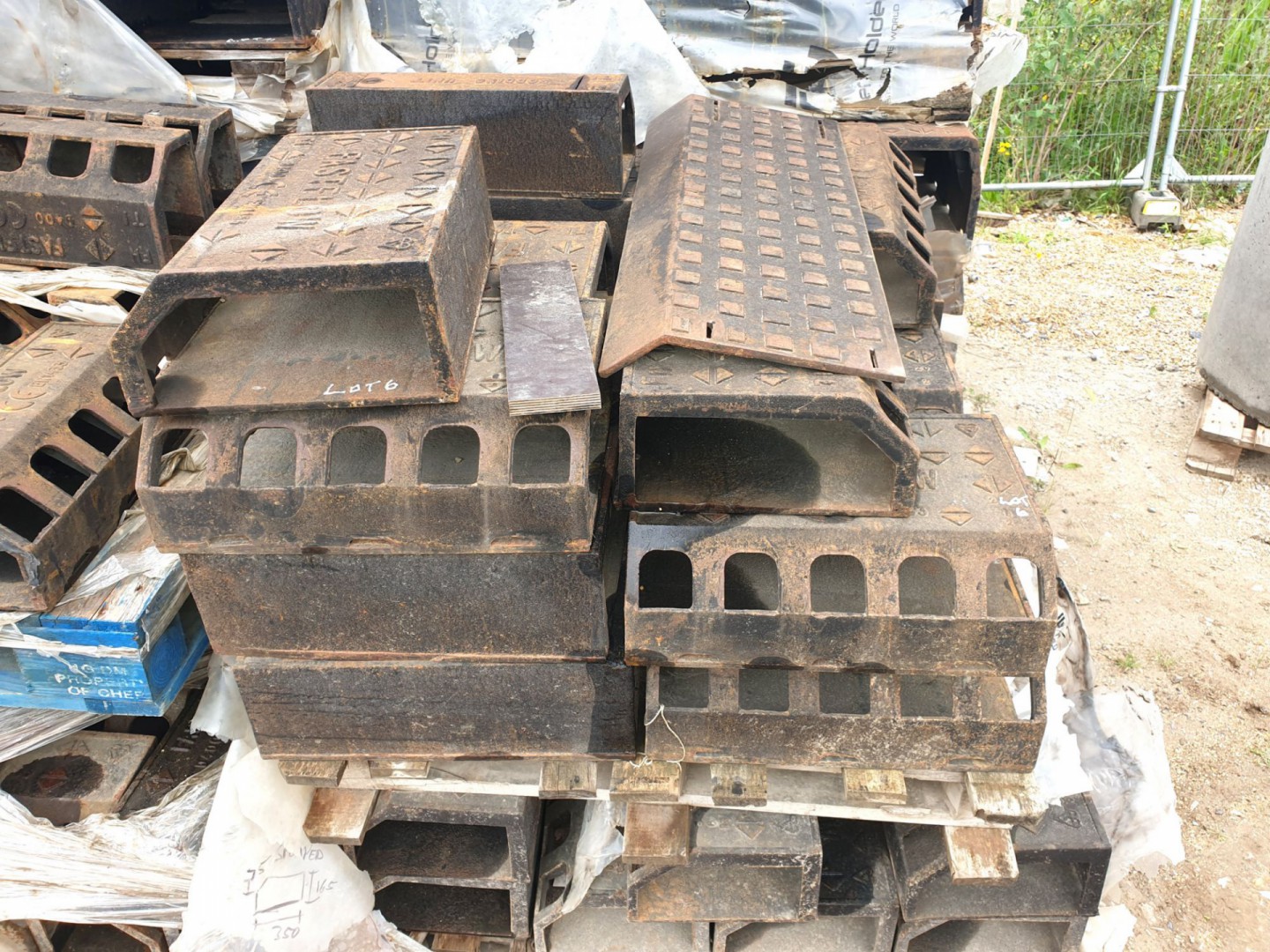 15x Fowler & Holden Fastflow D400 metal CKD draina...