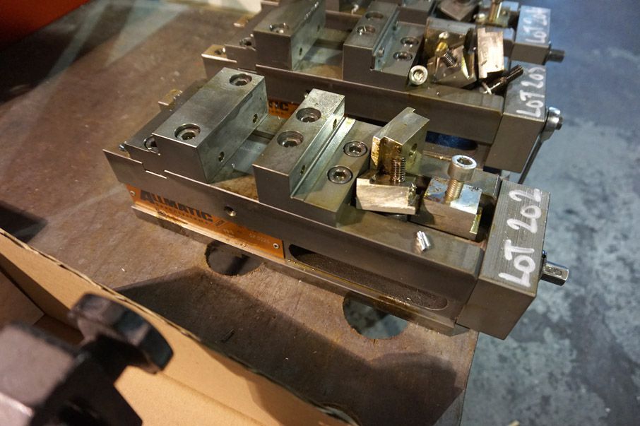 Allmatic LC90 90mm hydraulic machine vice