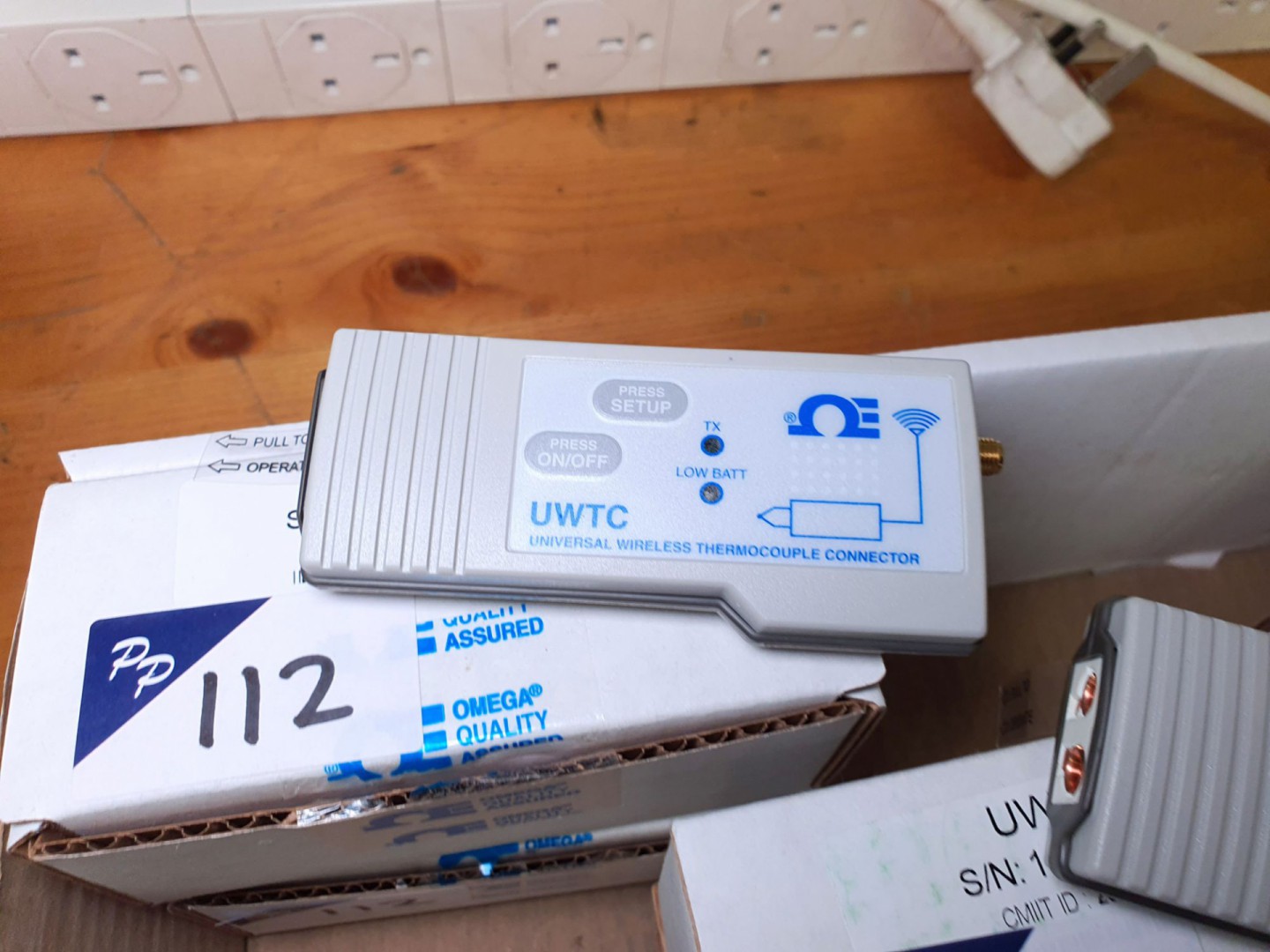 2x Omega UWTC-2 universal wireless thermocouple co...