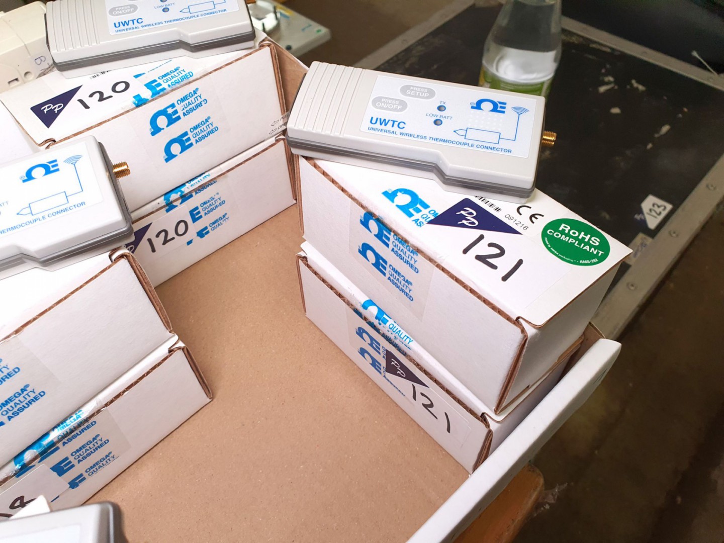 2x Omega UWTC-2 universal wireless thermocouple co...