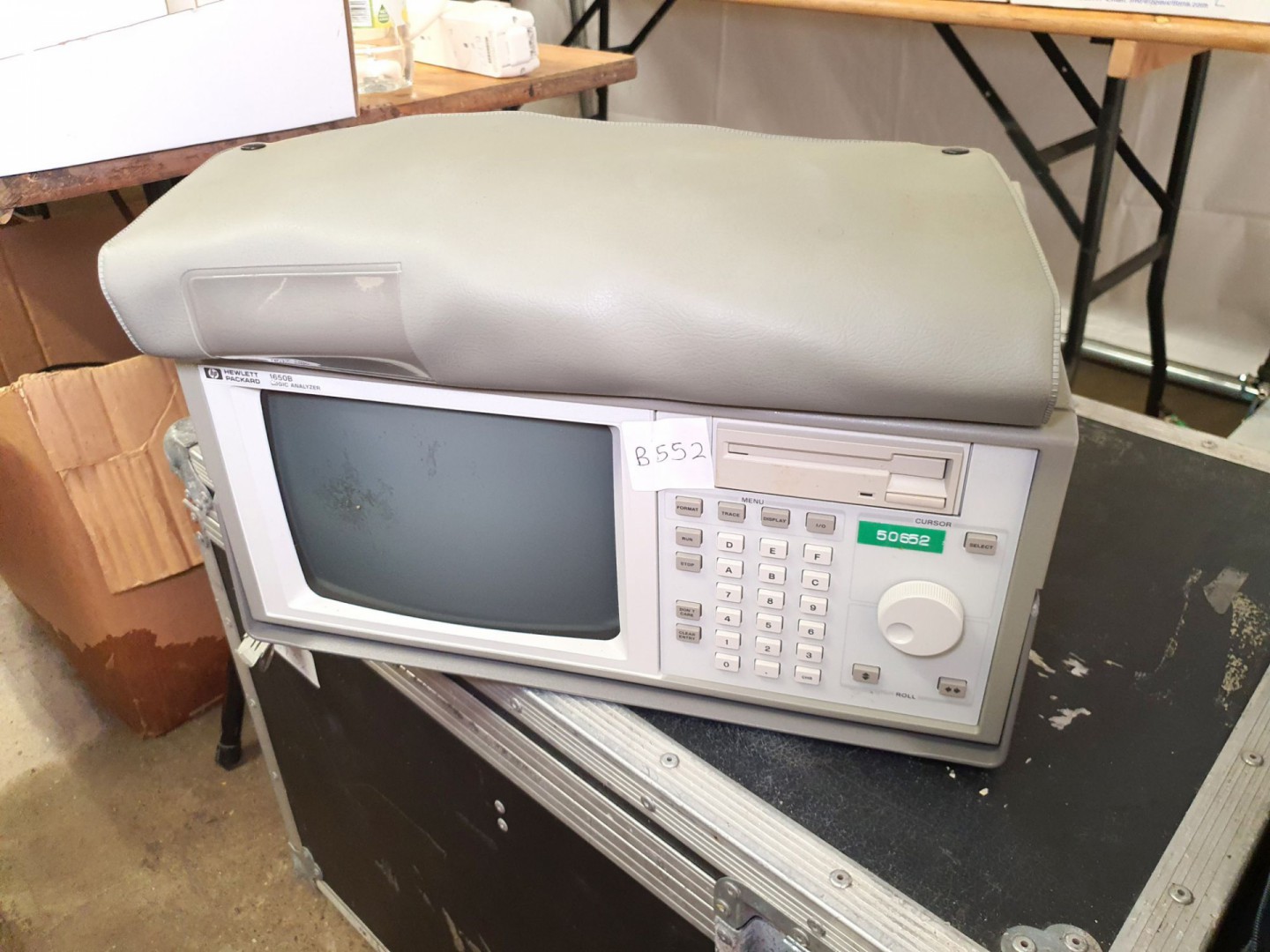 HP 1650B logic analyser in padded bag with pods &...