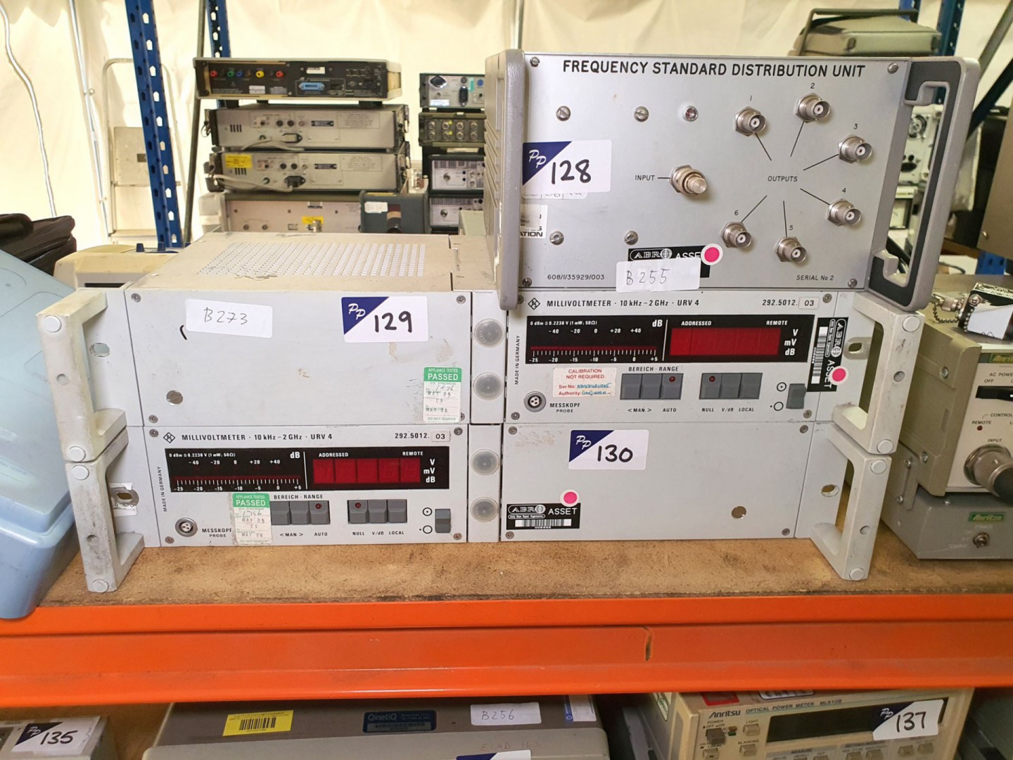 Rohde & Schwarz URV 4 millivolt meter 10KHz-2GHz (...