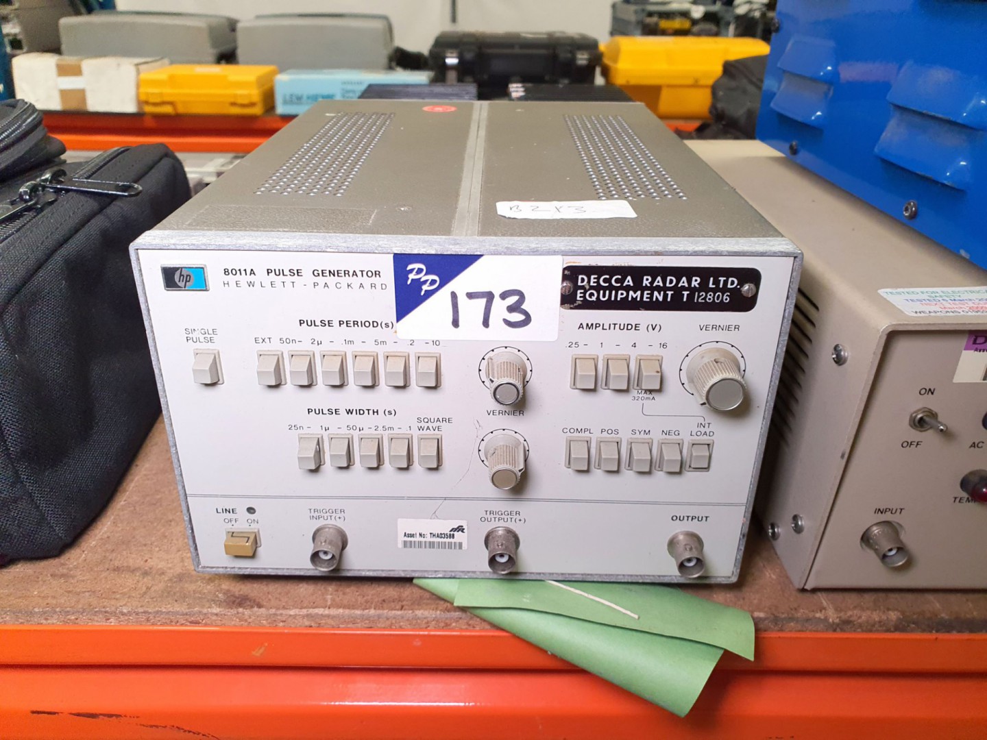 HP 8011A pulse generator (B213) - Lot located at:...