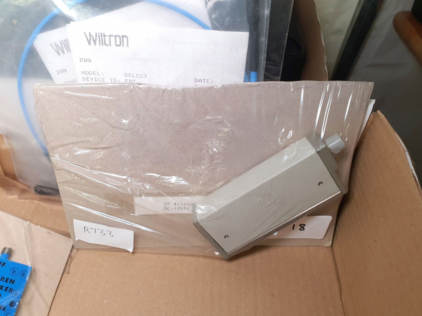 HP / Agilent 33321H attenuator, DC-18GHz, 70dB (10...