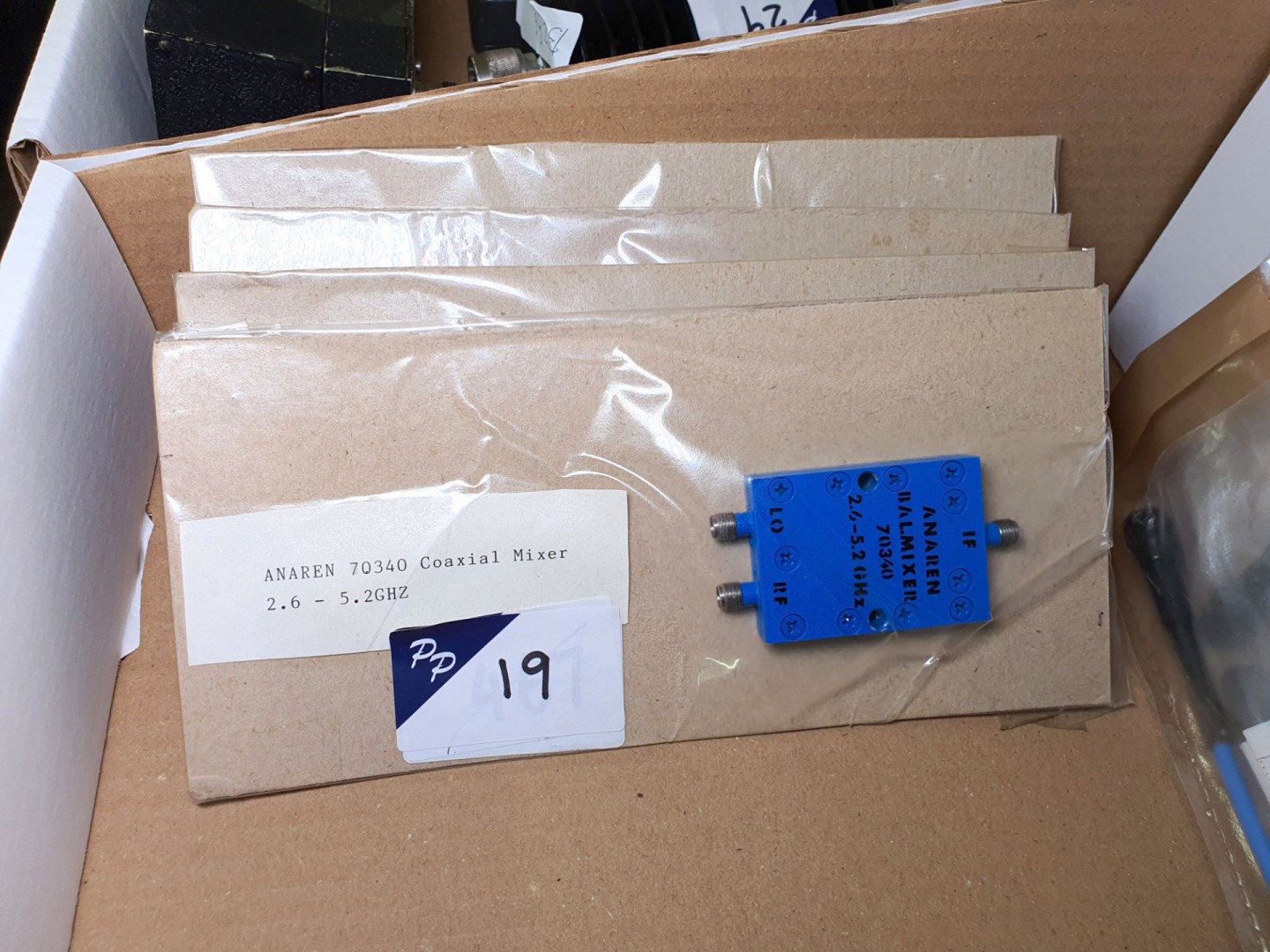 Anaren 70340 coaxial mixer, 2.6 - 5.2GHz (R136) -...