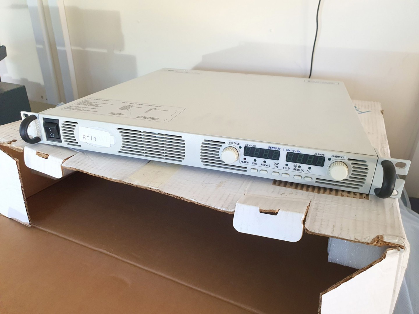 Lambda Genesys Gen 50-30 power supply, 0-50v, 0-30...
