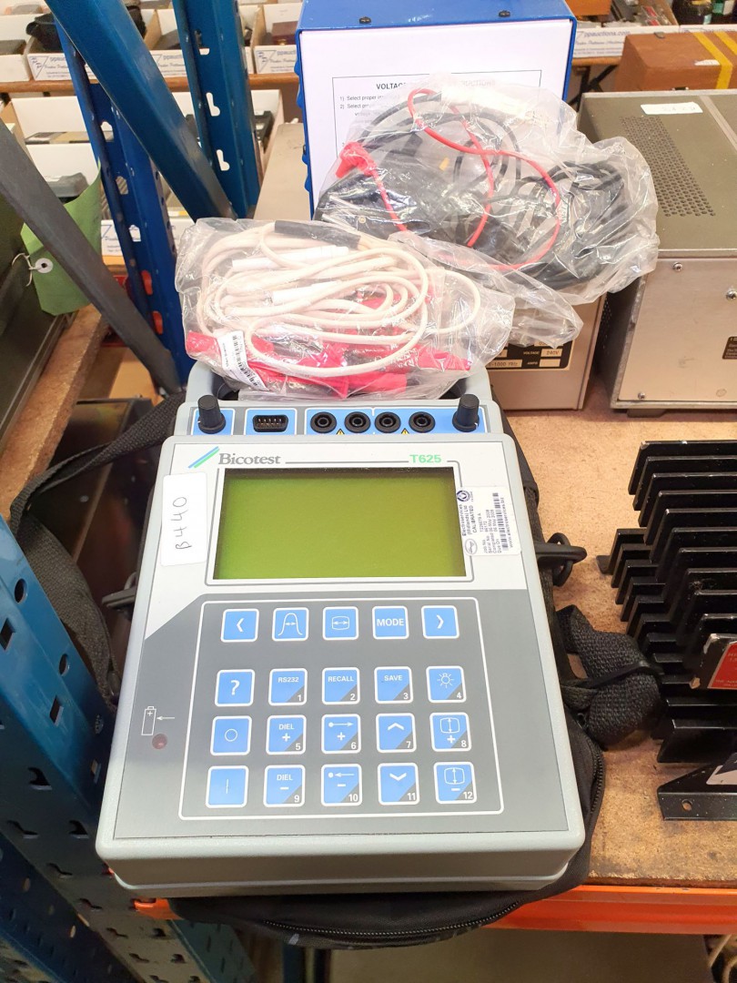 Bicotest T625 cable test set in padded bag with le...