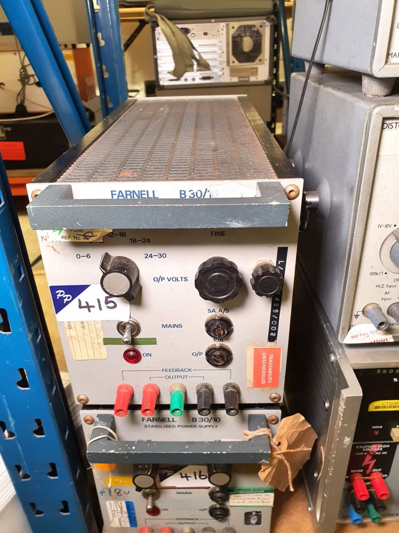 Farnell B30/10 PSU, 0-30v, 10A (B603) - Lot locat...
