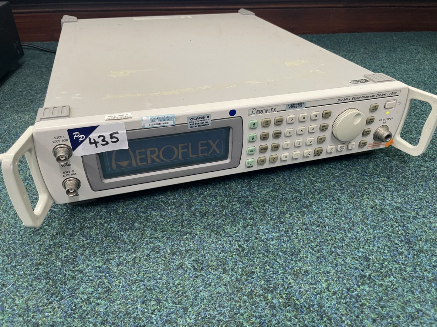 Aeroflex / IFR / Marconi IFR 3413 signal generator...