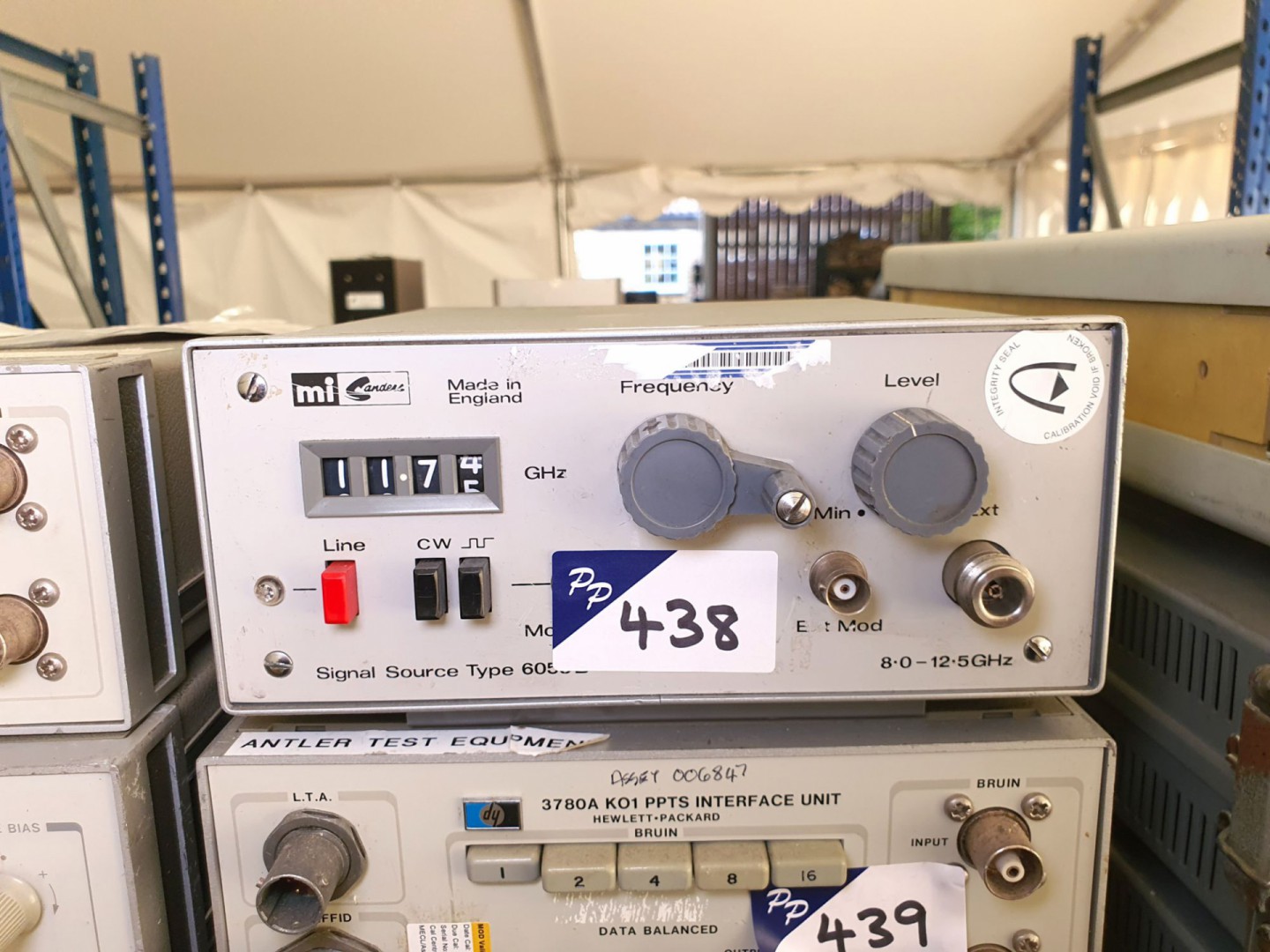 Marconi Sanders 6058B signal source, 8-12GHz (B189...