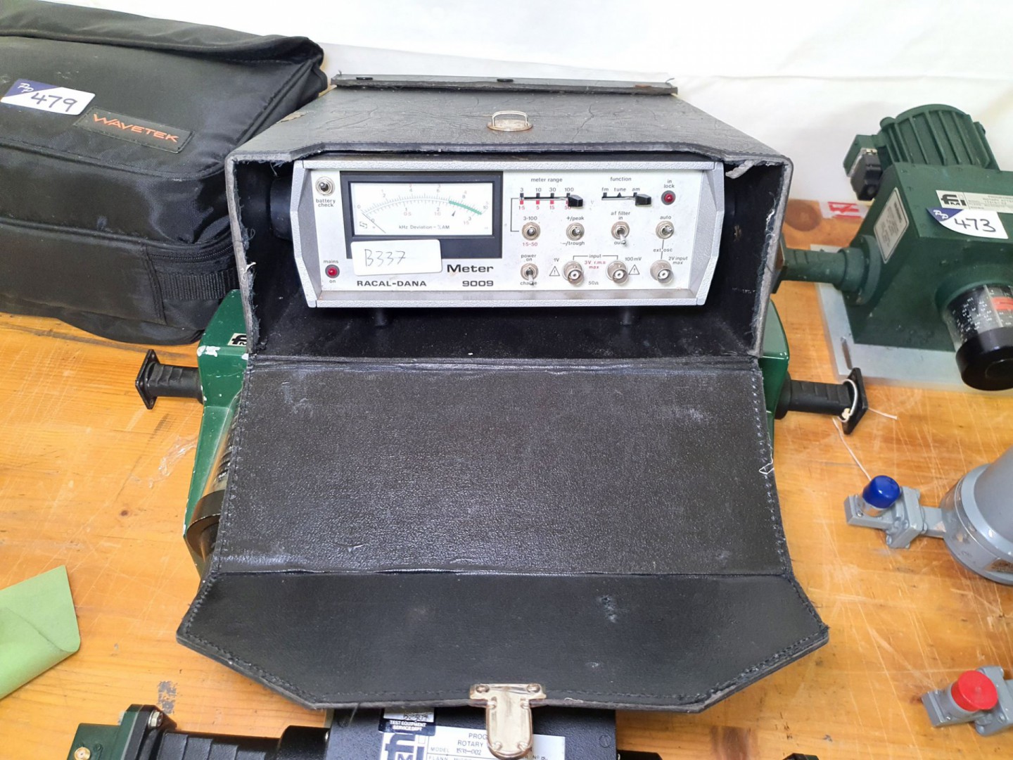 Racal Dana 9009 modmeter in case (B337) - Lot loca...