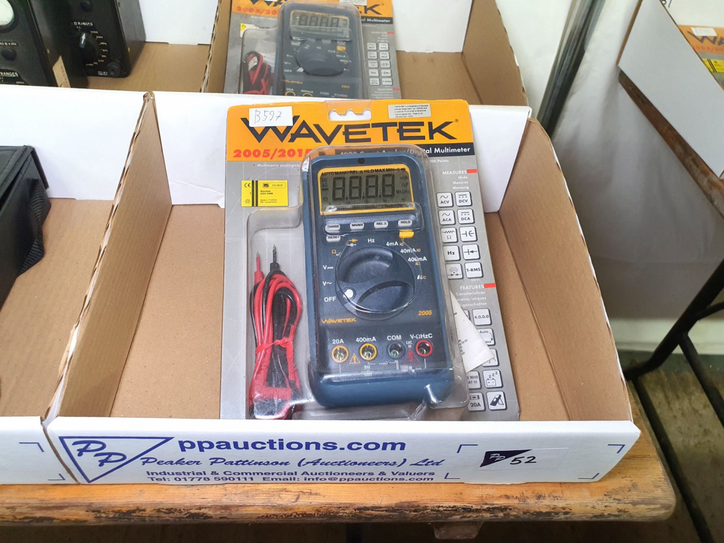 Wavetek 2005 digital multimeter in original packag...