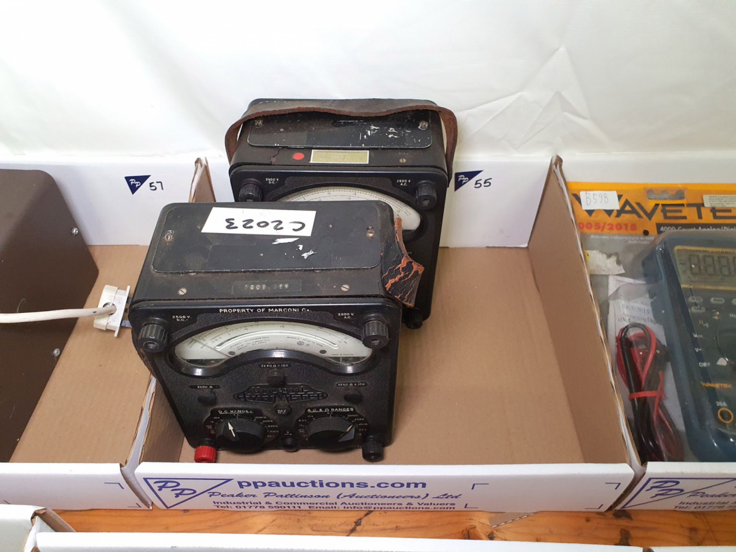 2x AVO 8 mk3 multimeter (R762 & R763) - Lot locate...