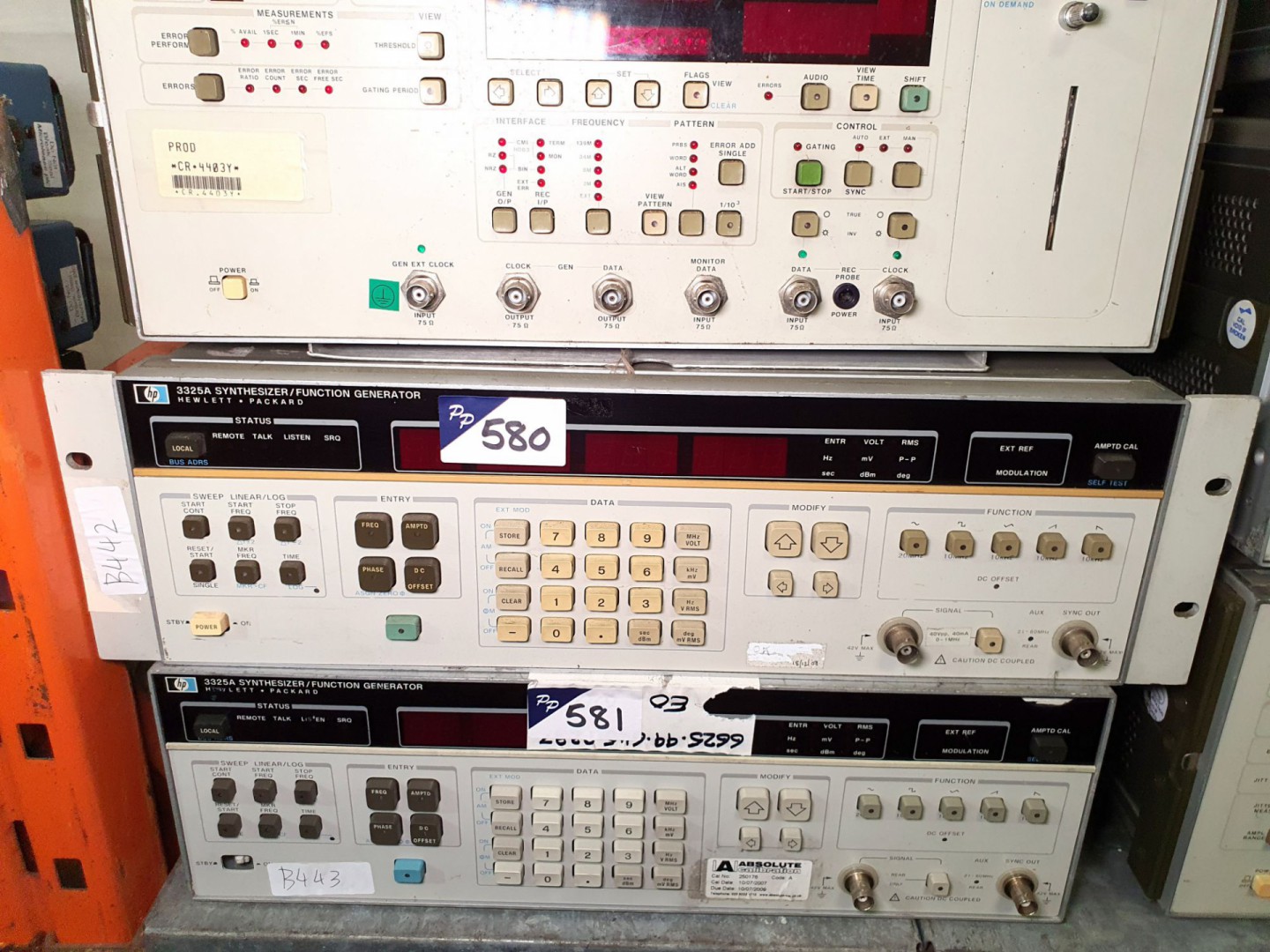 HP 3325A synthesised function generator (B442) - L...