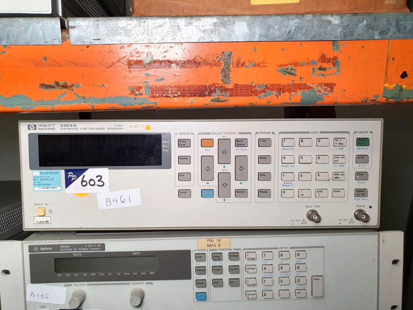 HP 3324A synthesised function/sweep generator (B46...