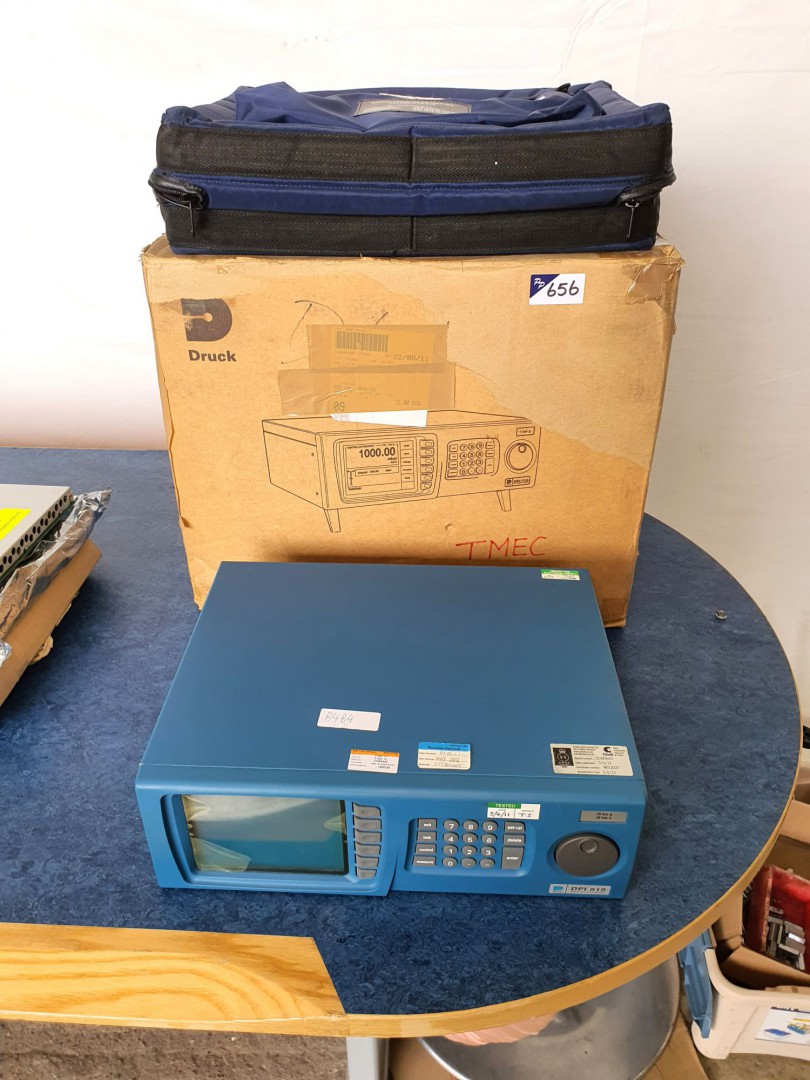 Druck DPI 515 digital pressure cal / controller wi...