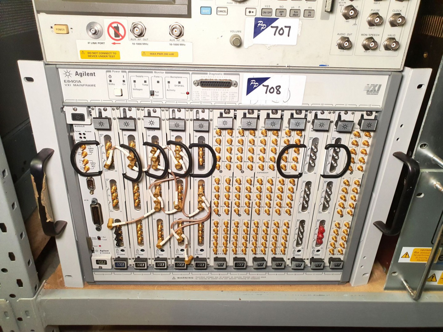 Agilent E8401A VXI mainframe with E1406A, 3x E1368...